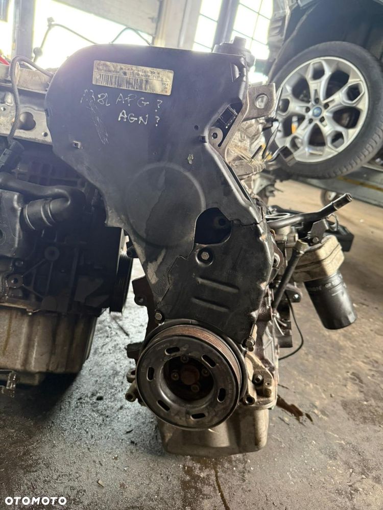 Silnik słupek Audi A3 8L 1.8 benzyna kod APG - 4