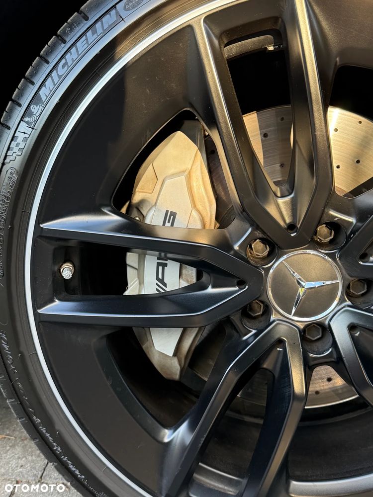Mercedes-Benz Klasa E AMG 53 4-Matic+ 9G-TRONIC - 18