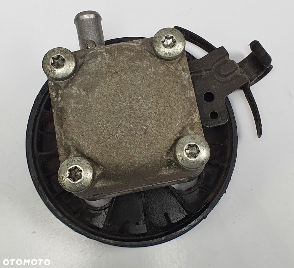 POMPA WSPOMAGANIA VOLVO V70 II 2.4 B 30741121 - 3