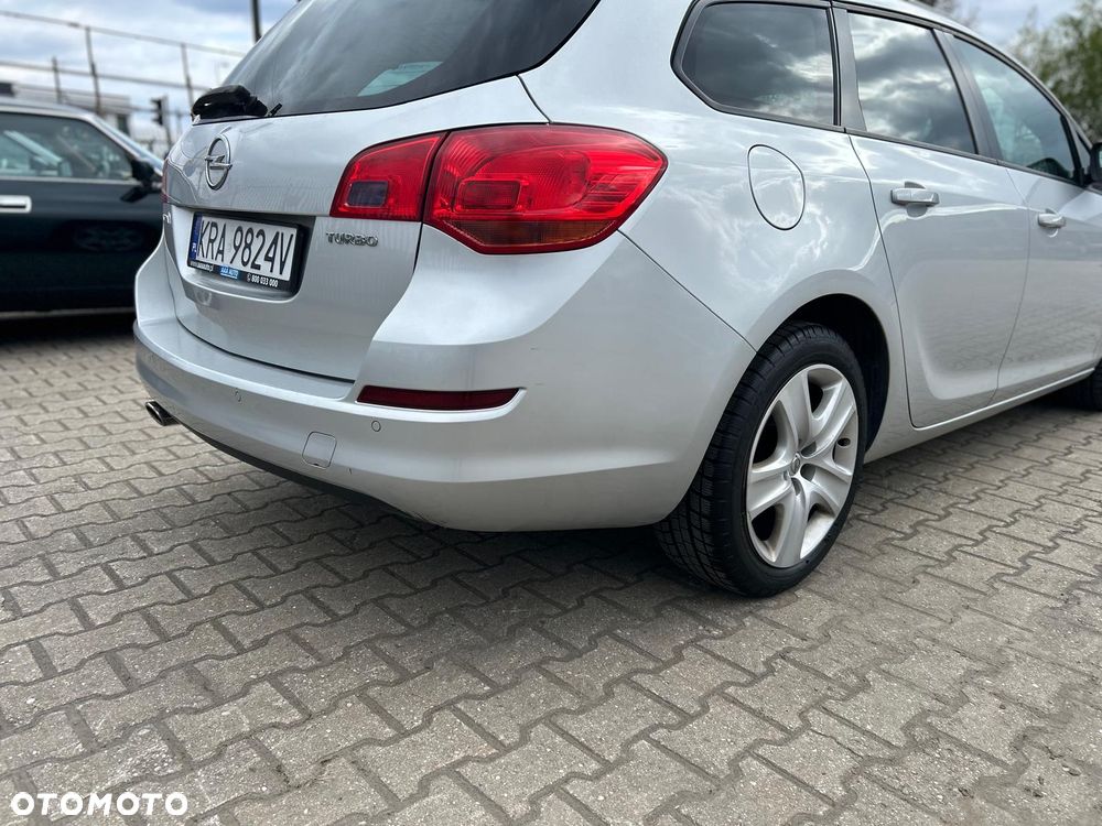 Opel Astra 1.4 T Enjoy - 4