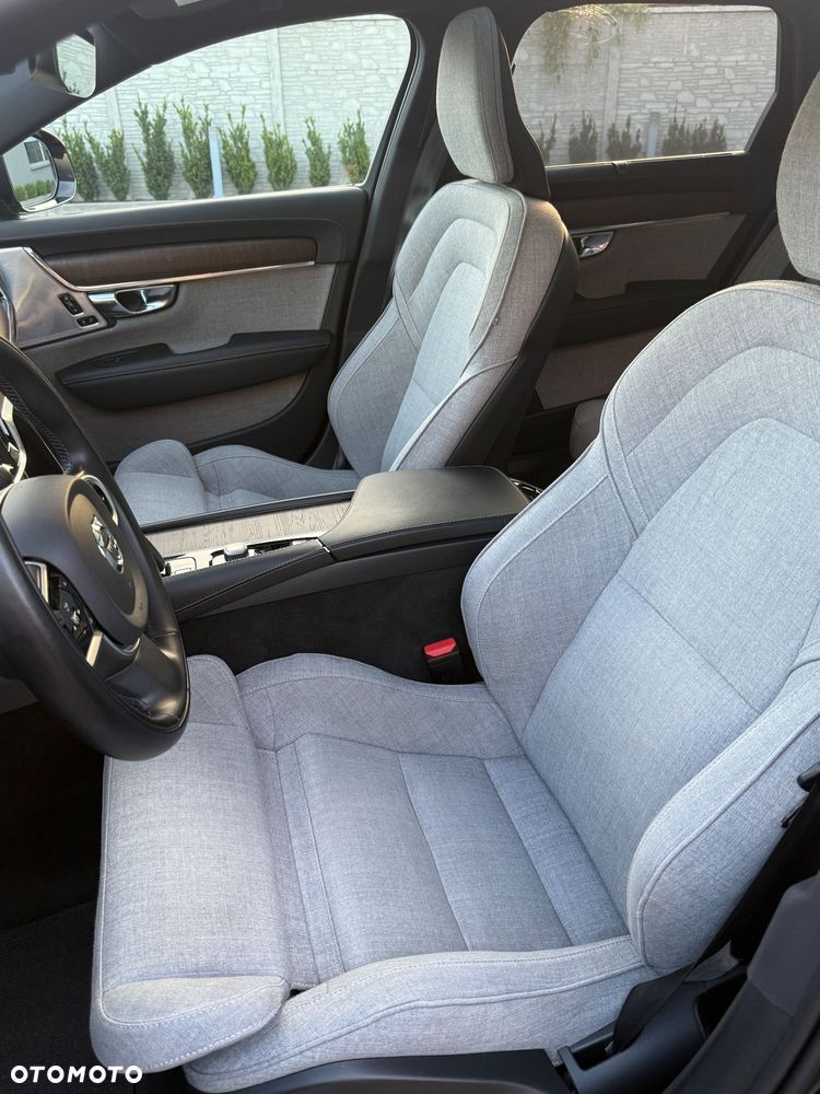 Volvo V90 Cross Country - 15