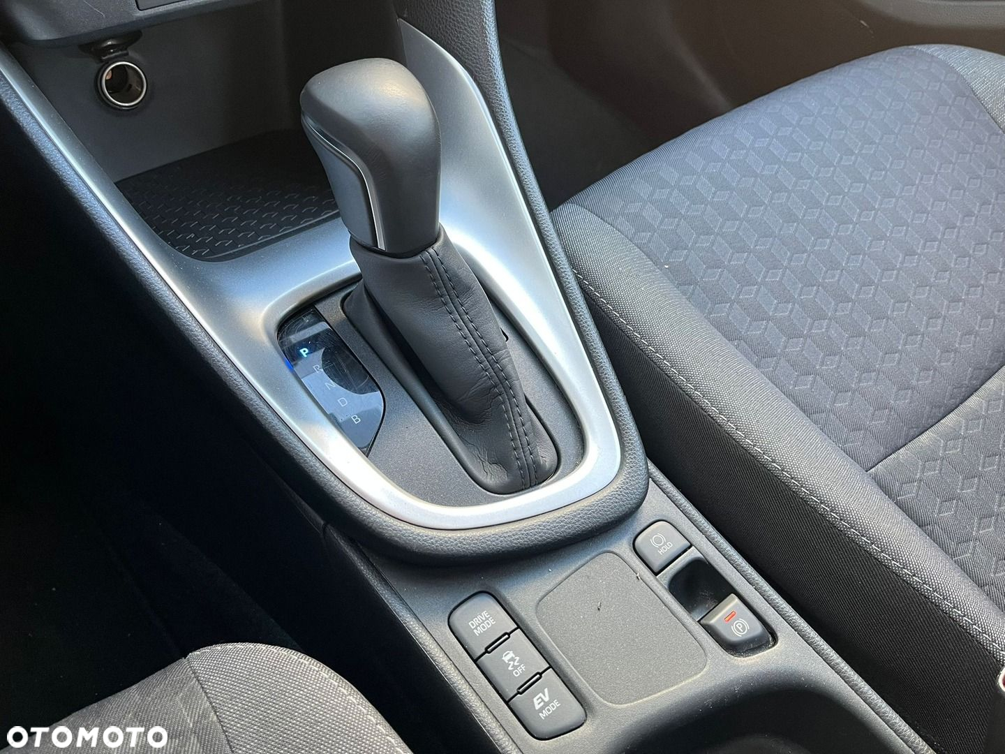 Toyota Yaris - 17