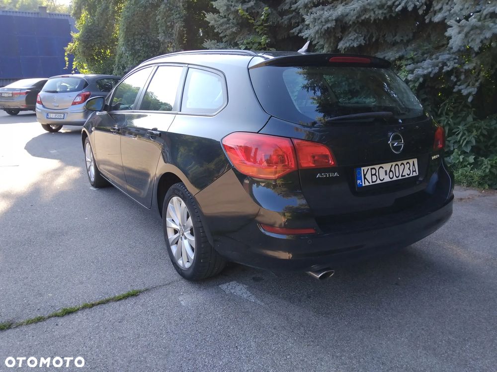 Opel Astra 1.4 Turbo 150 Jahre - 7