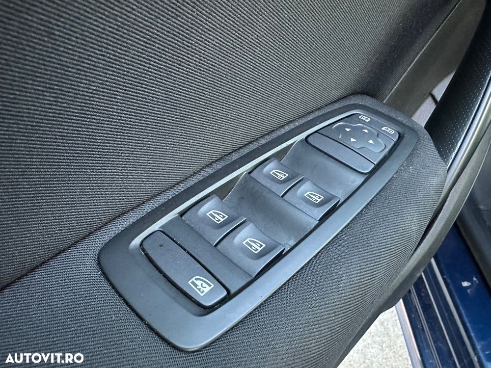 Renault Megane ENERGY dCi Intens - 12