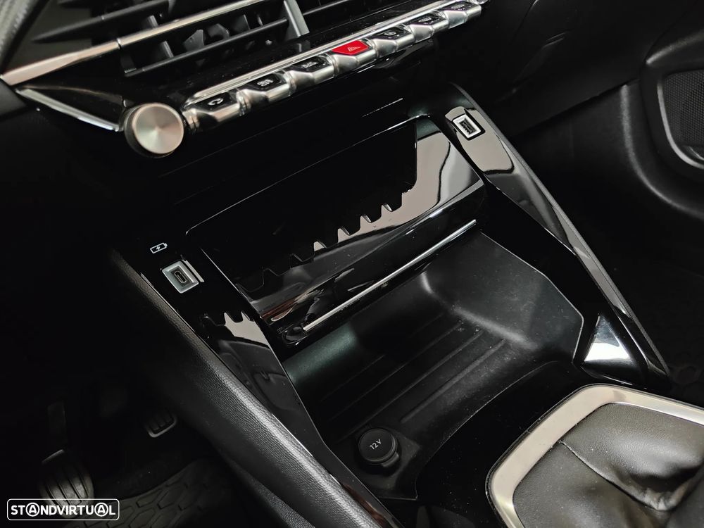 Peugeot 208 1.2 PureTech Allure Pack - 38