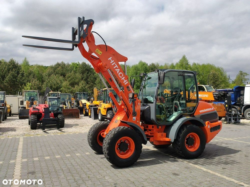 Hitachi ZW75 Wheel Loader Szybko-Złącze Widły Stan Bardzo Dobry - 10