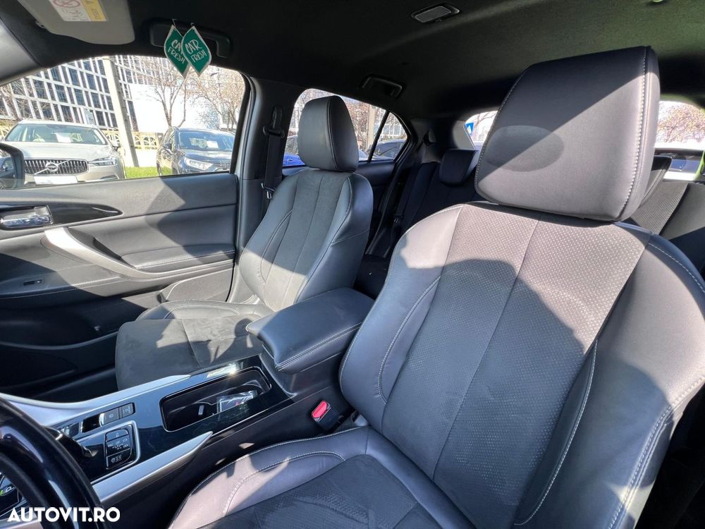 Mitsubishi Eclipse-Cross - 13