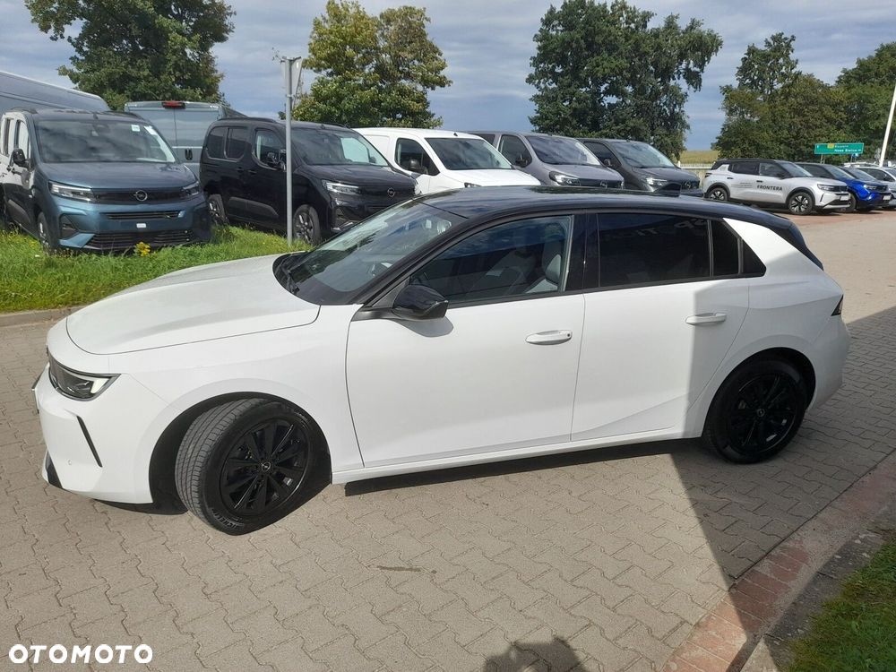 Opel Astra 1.2 T Elegance S&S - 8