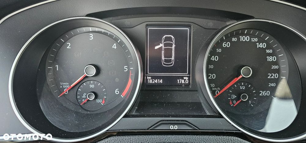 Volkswagen Passat 2.0 TDI BMT Comfortline - 19
