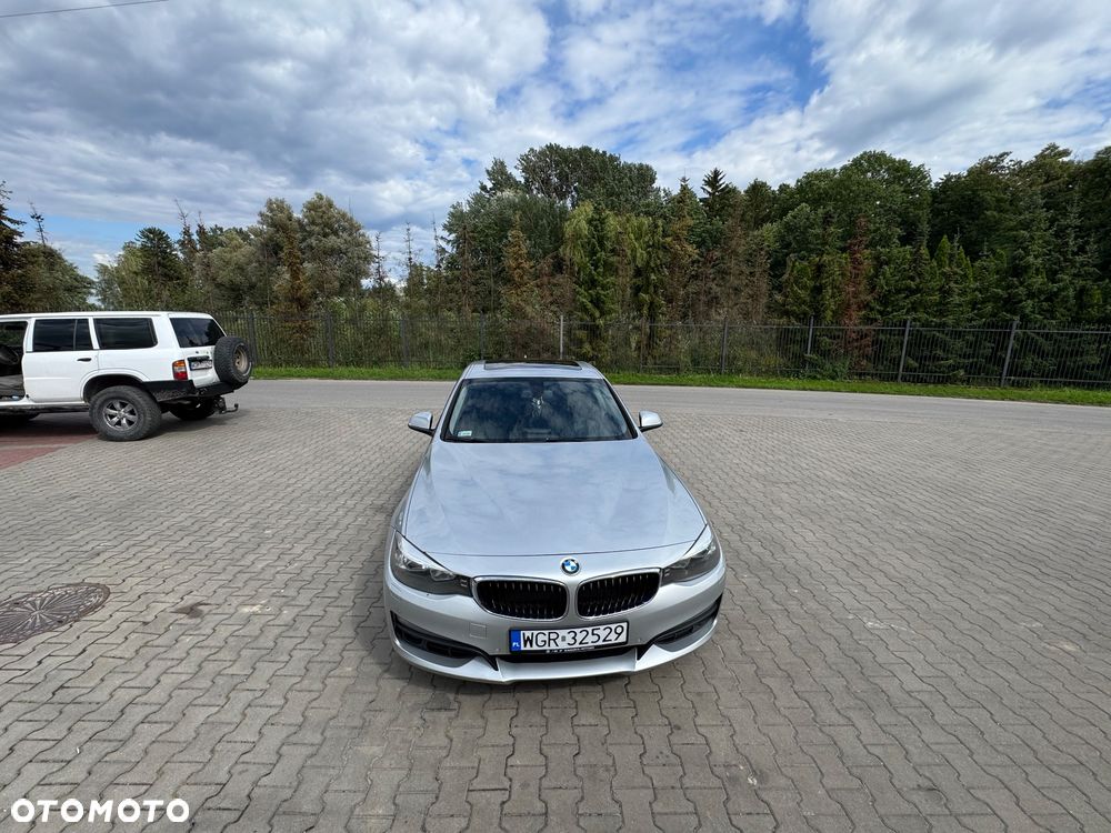 BMW Seria 3 328i xDrive - 10