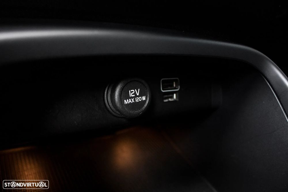 Volvo XC 40 1.5 T5 PHEV R-Design - 23