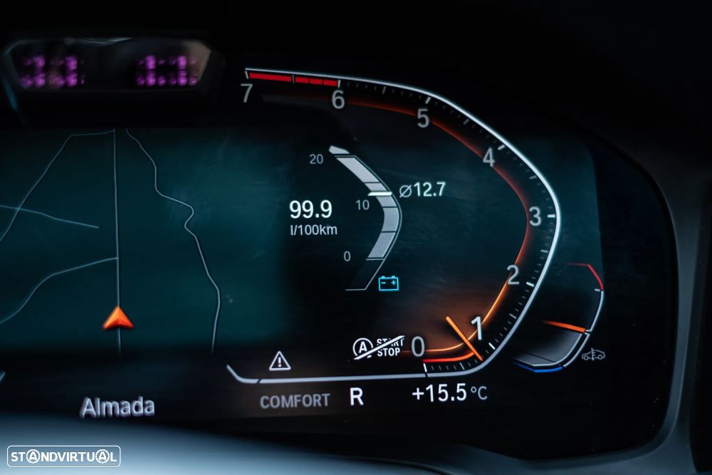 BMW 330 i Pack M Shadow Auto - 18