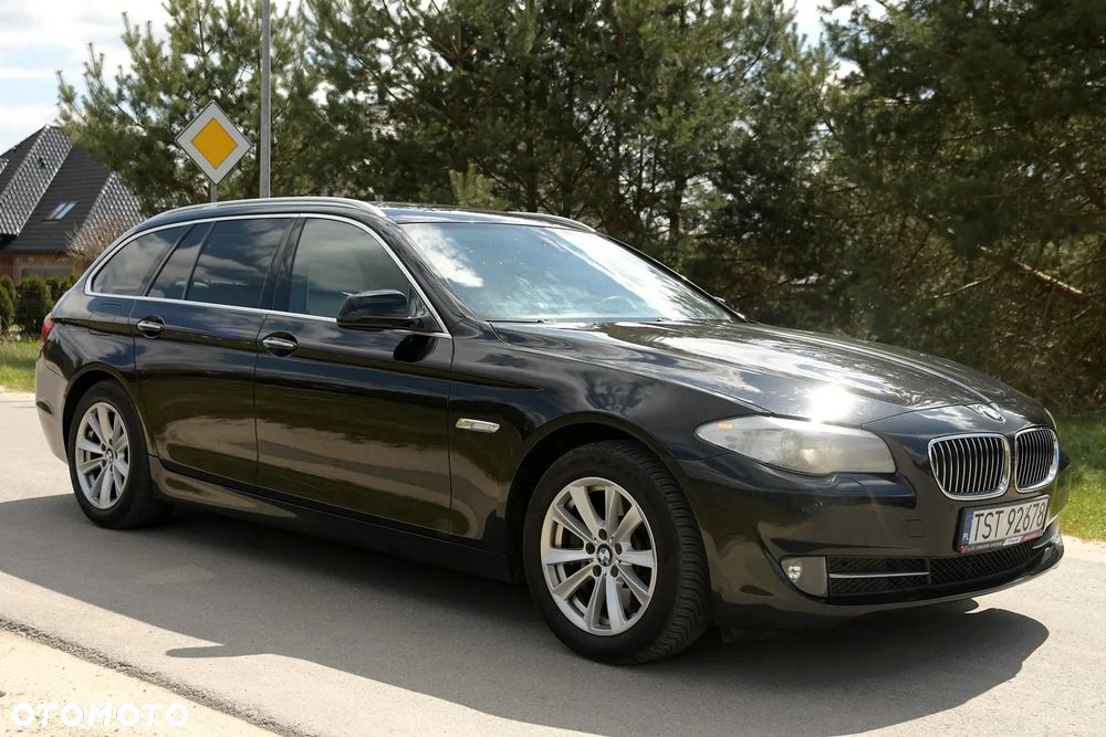 BMW Seria 5 525d - 10
