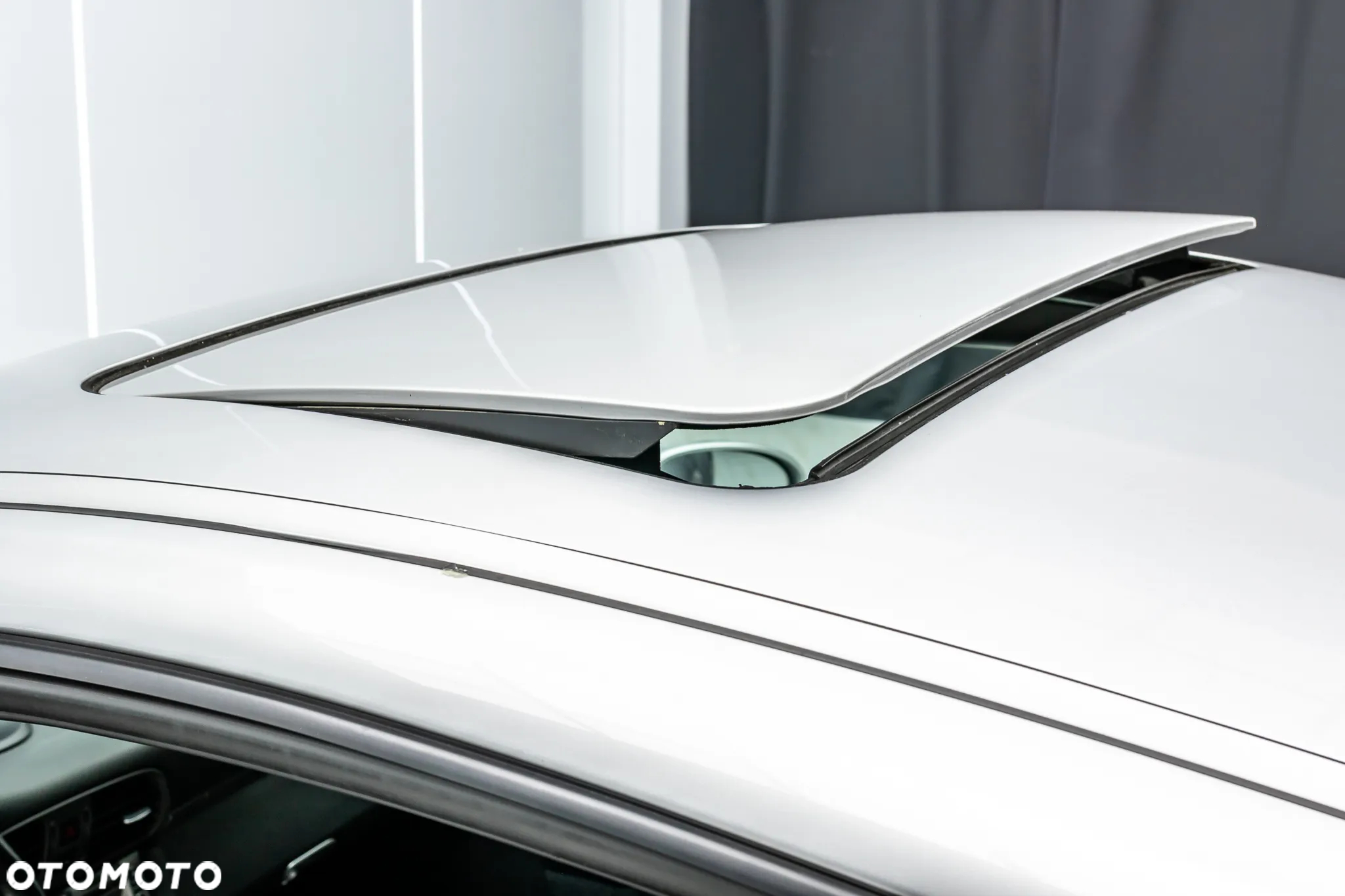 Porsche 911 Carrera 4 - 39