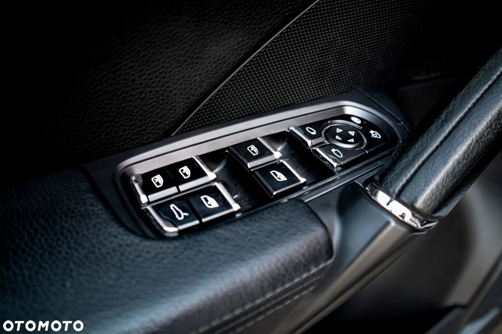 Porsche Cayenne - 19