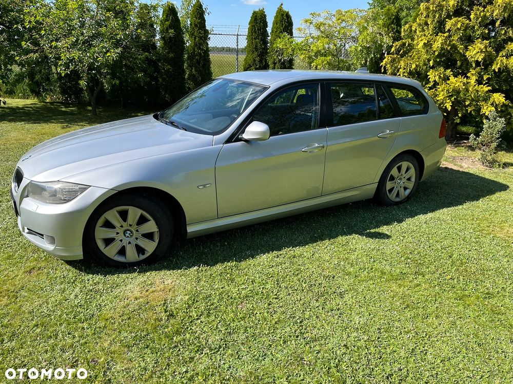 BMW Seria 3 318d - 2