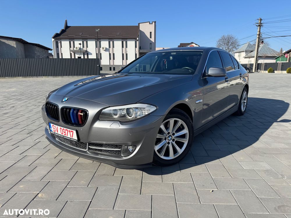 BMW Seria 5 520d Aut. Luxury Line - 2