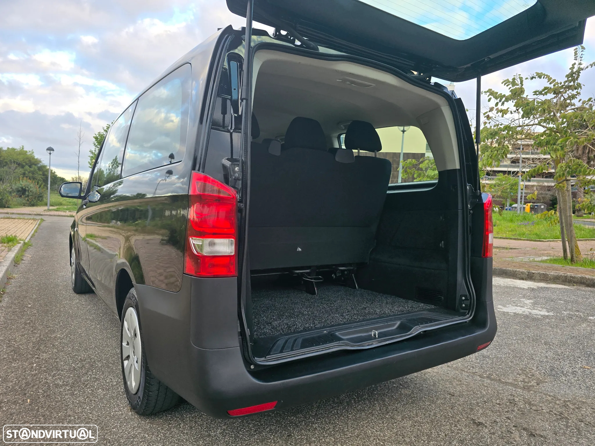 Mercedes-Benz Vito Tourer 111 CDi/32 - 19