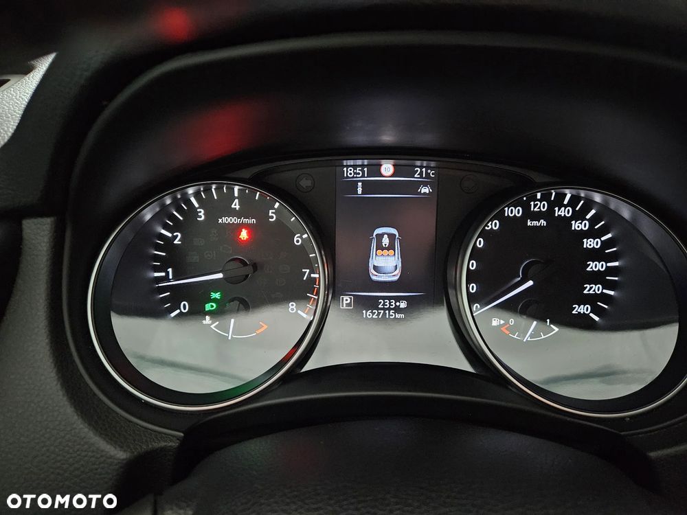 Nissan Qashqai 1.2 DIG-T N-Connecta Xtronic EU6 - 18