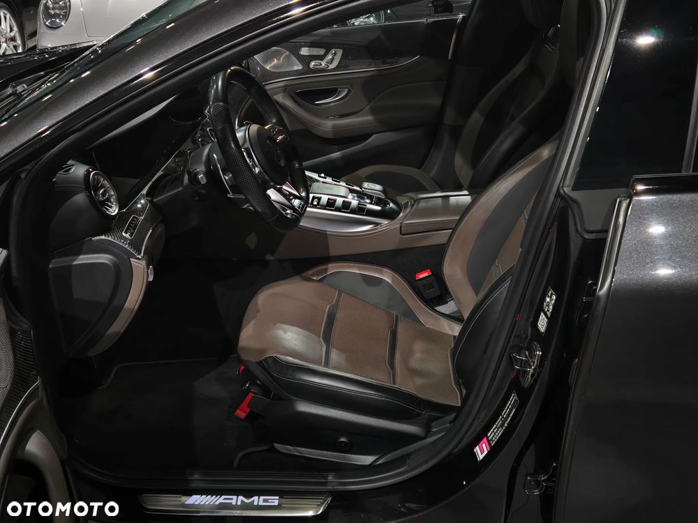 Mercedes-Benz AMG GT 43 4-Matic+ - 17