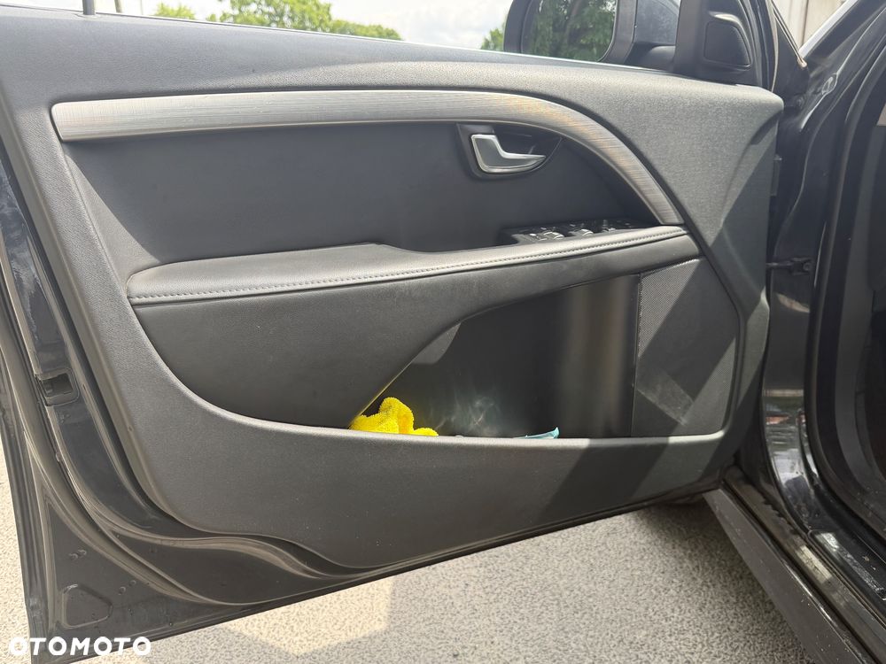 Volvo V70 D3 Geartronic Kinetic - 20