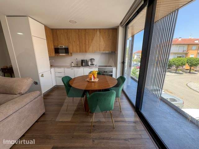 Apartamento T2 Semi-Novo em Albergaria-a-Velha - Grande imagem: 2/24