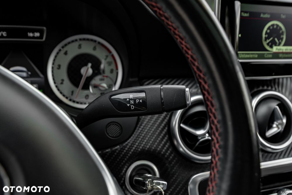 Mercedes-Benz Klasa A 250 4Matic 7G-DCT AMG Line - 32