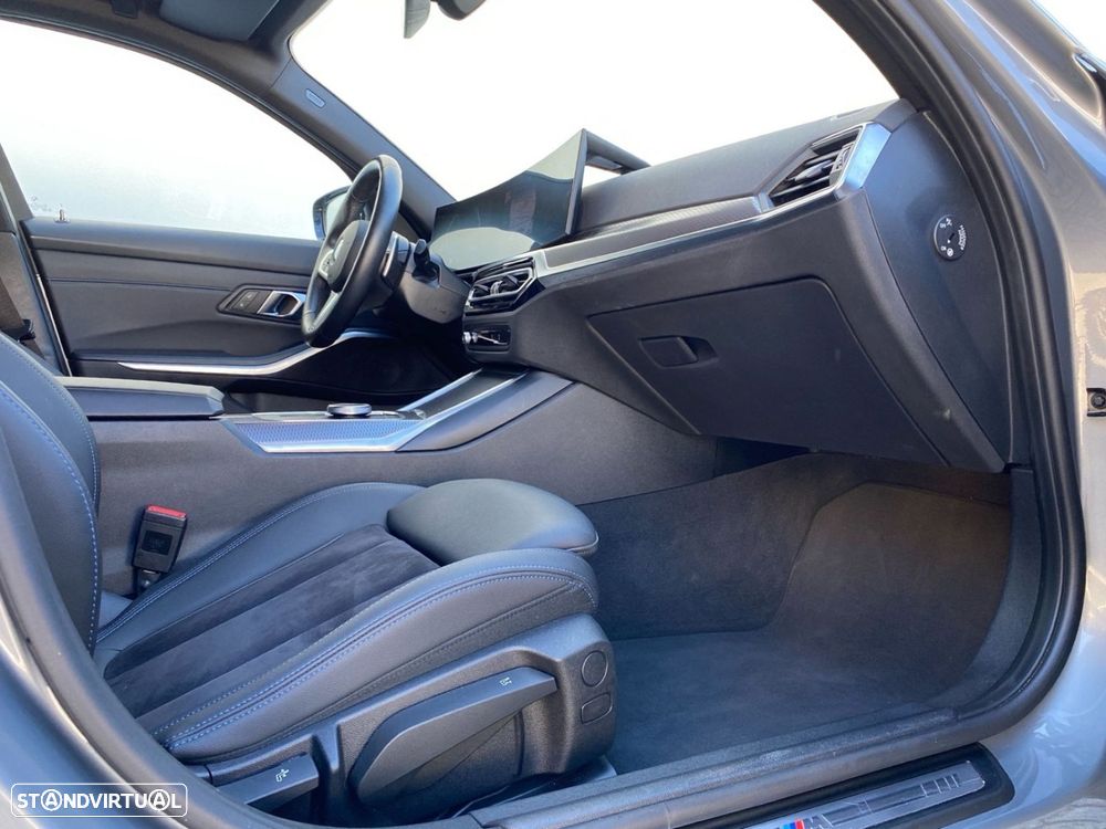 BMW 320 d Touring Pack Desportivo M Auto - 15