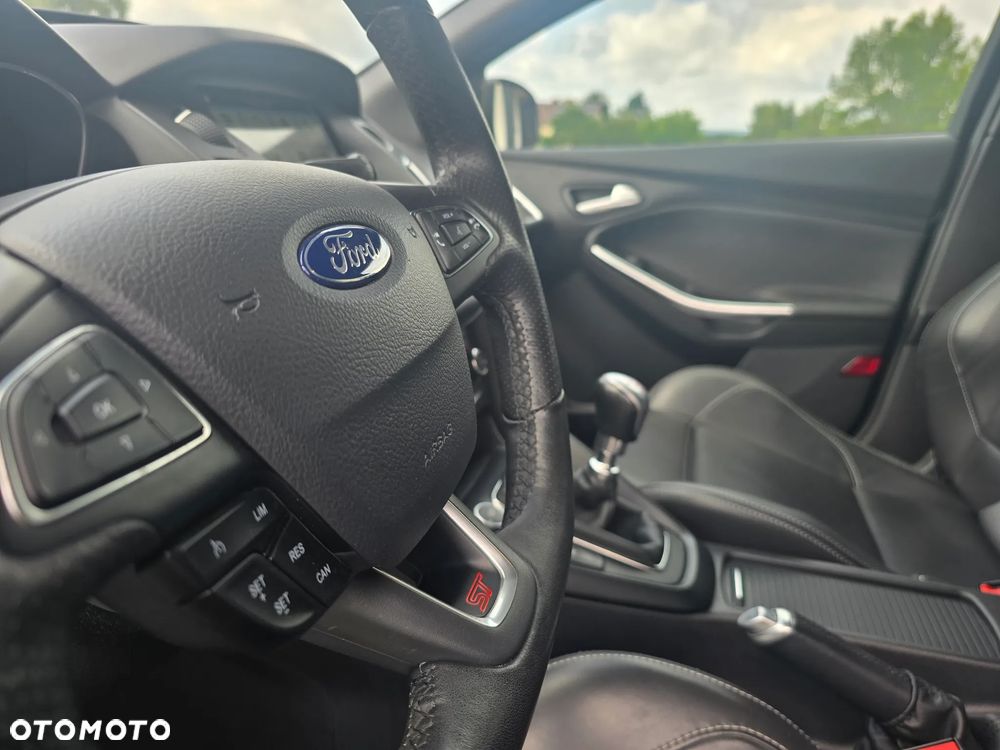 Ford Focus - 15