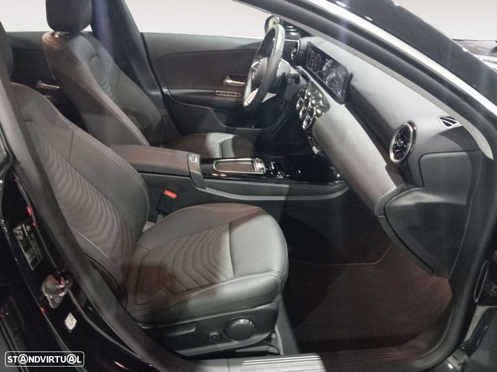 Mercedes-Benz CLA 180 d Shooting Brake AMG Line Aut. - 15