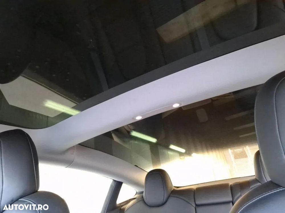 Tesla Model 3 Langstreckenbatterie Allradantrieb Dual Motor - 11
