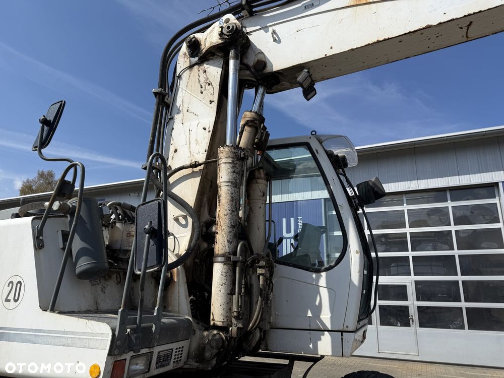 Liebherr A 904 C LITRONIC KOPARKA KOŁOWA - 24