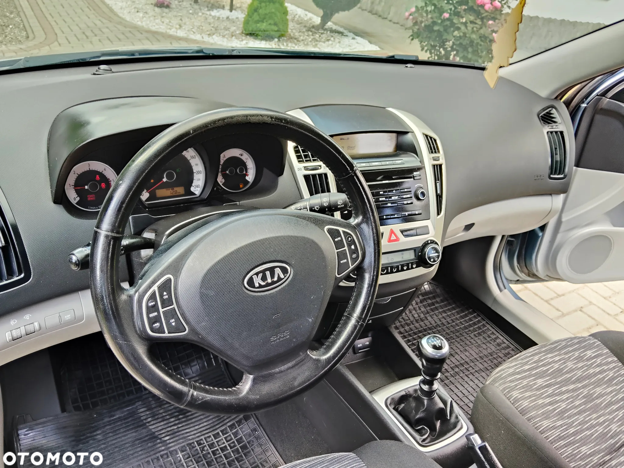 Kia Ceed Cee'd 1.6 CRDi L - 14
