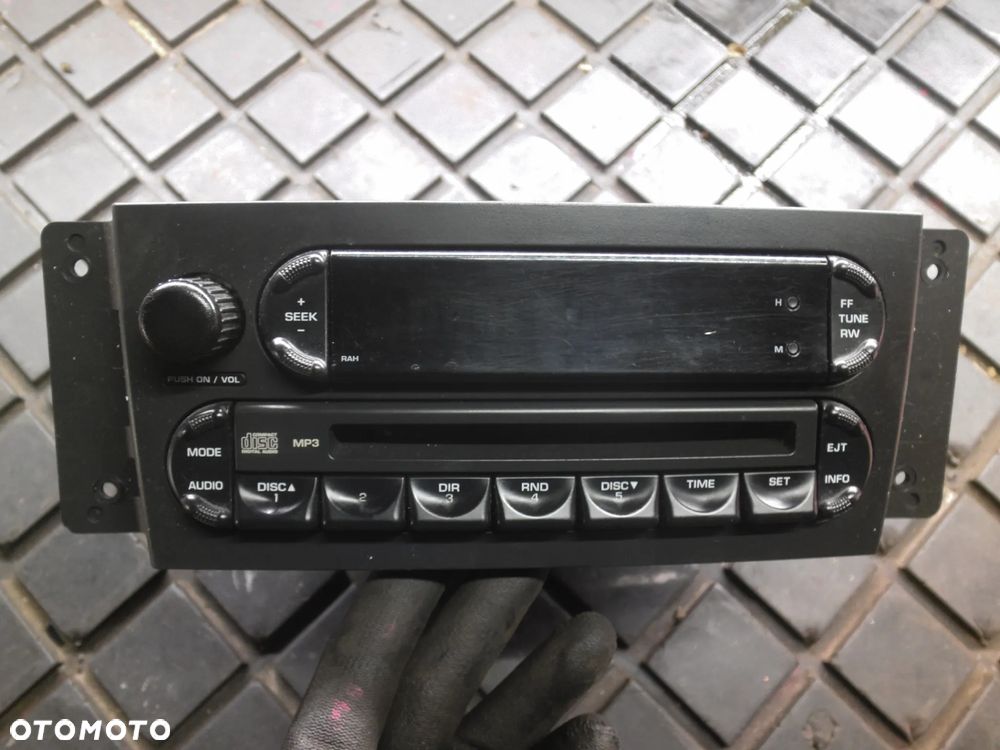 CHRYSLER PACIFICA RADIO SAMOCHODOWE P05094564AB - 1