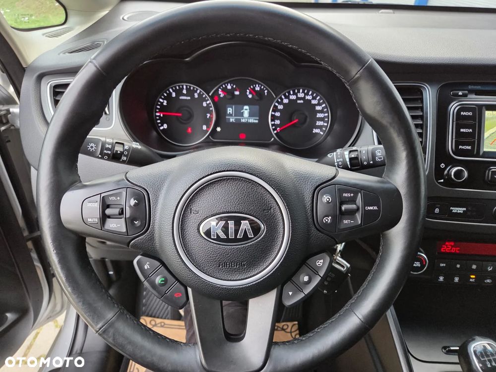 Kia Carens 1.6 GDI Dream Team Edition - 17