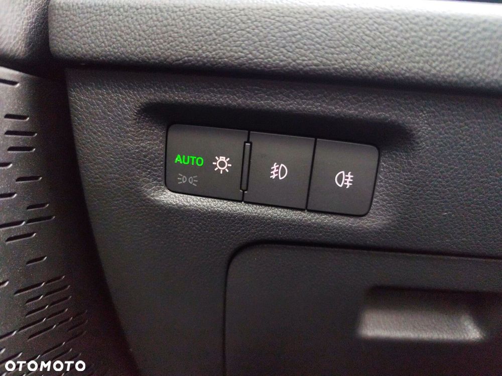 Skoda Octavia 2.0 TDI Ambition DSG - 20