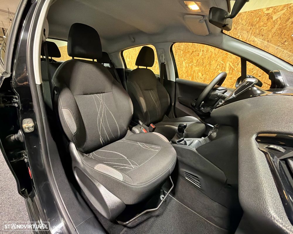 Peugeot 208 1.4 HDi Active - 21