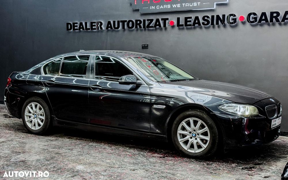 BMW Seria 5 520d Aut. Luxury Line - 8