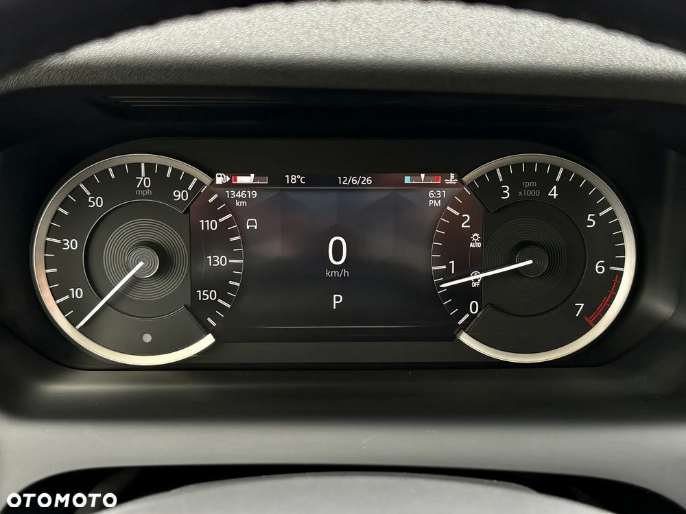 Land Rover Discovery Sport - 17