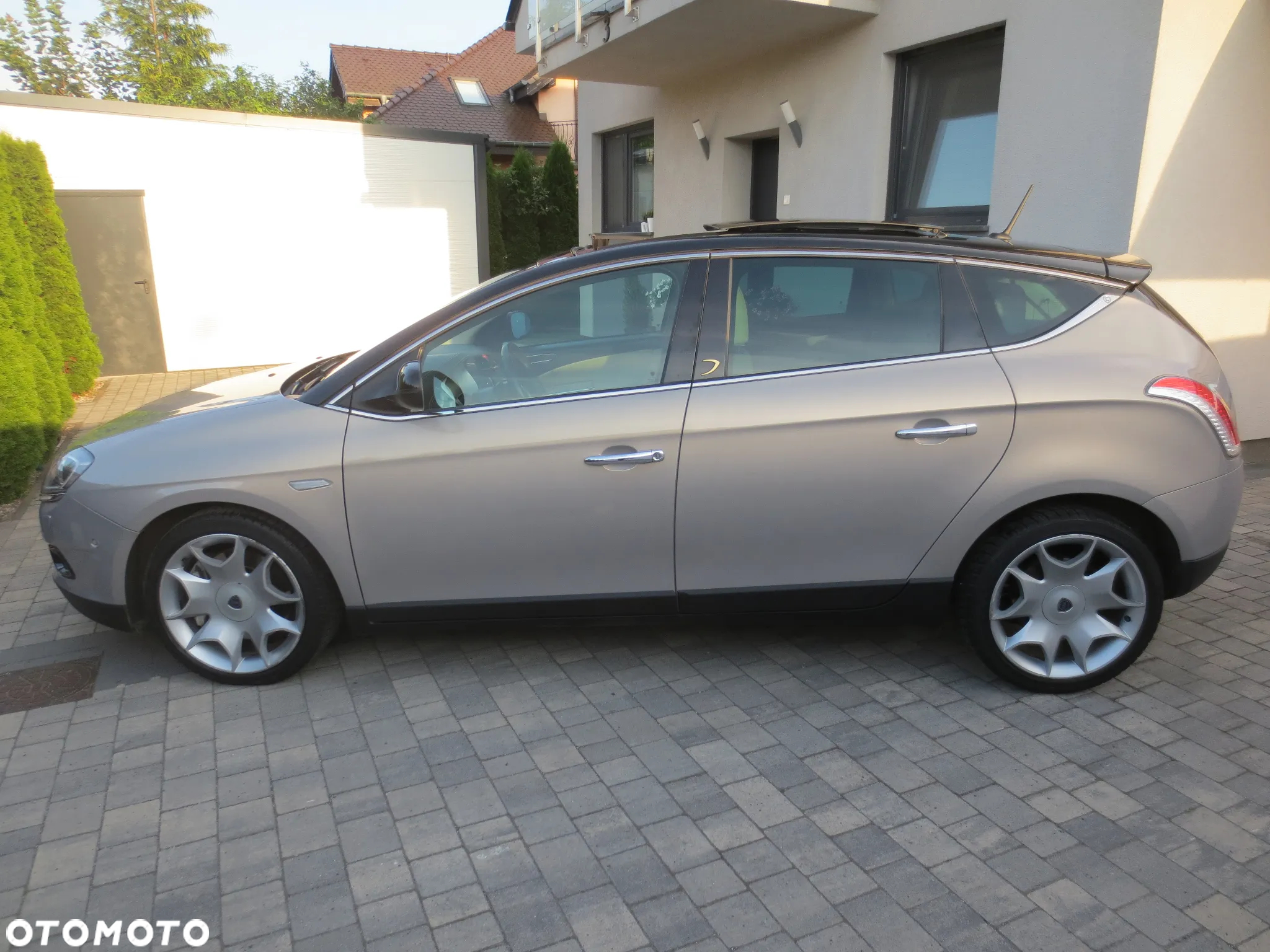 Lancia Delta 1.8 T-Jet Executive Sportronic - 2