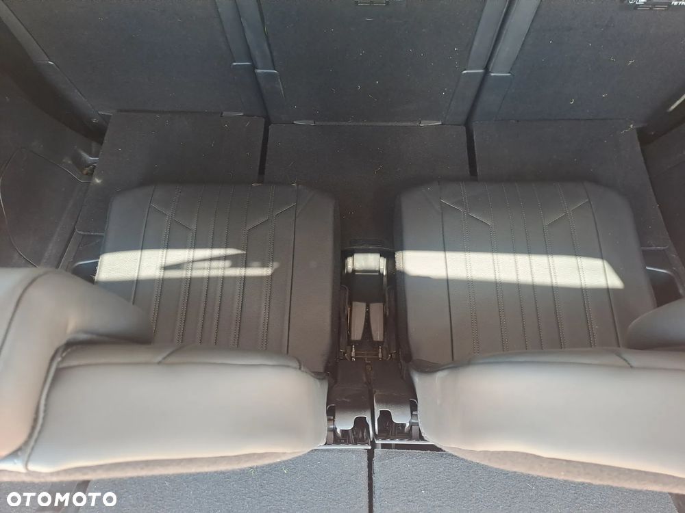 Peugeot 5008 PureTech 130 Stop & Start Allure - 23