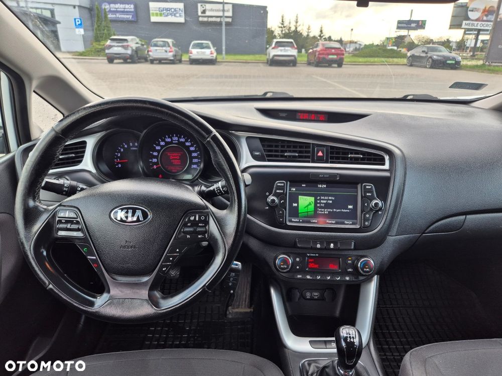 Kia Ceed 1.6 CRDi Smart - 6