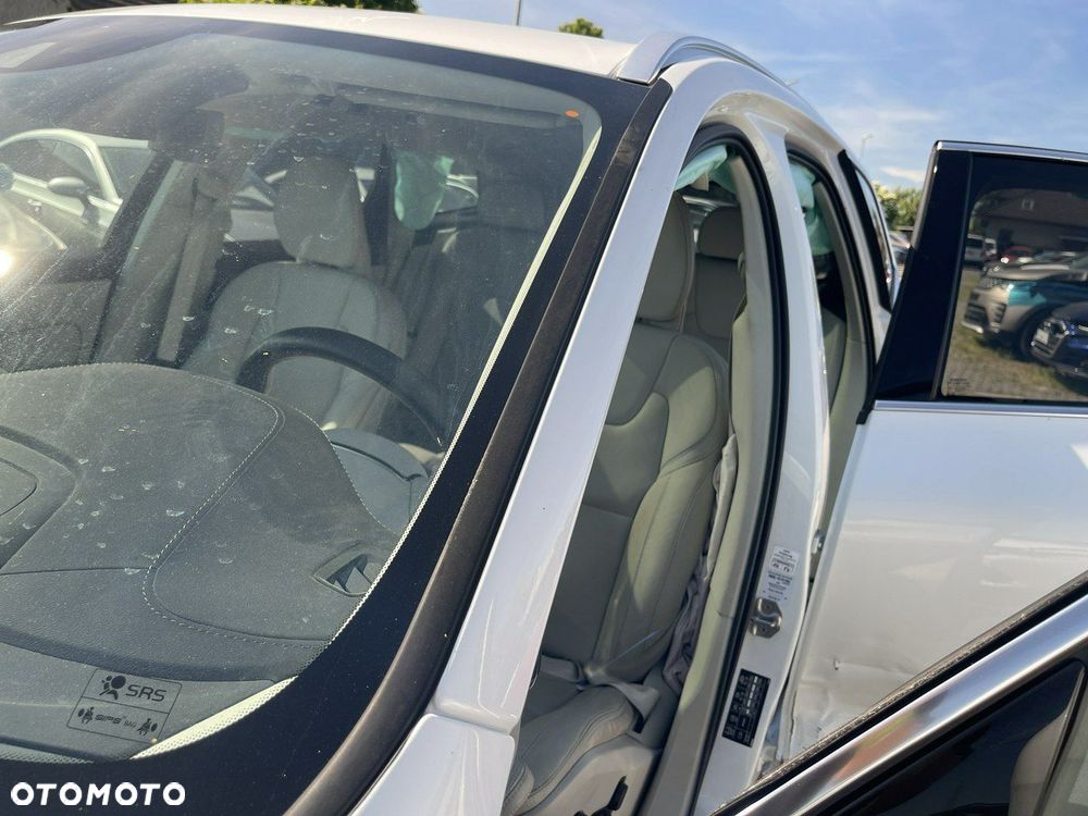 Volvo XC 60 B5 D AWD Ultimate Bright - 7