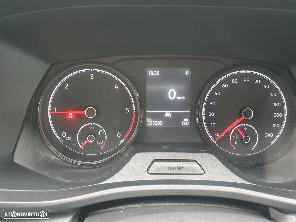 VW Transporter 2.0 TDI Business - 10