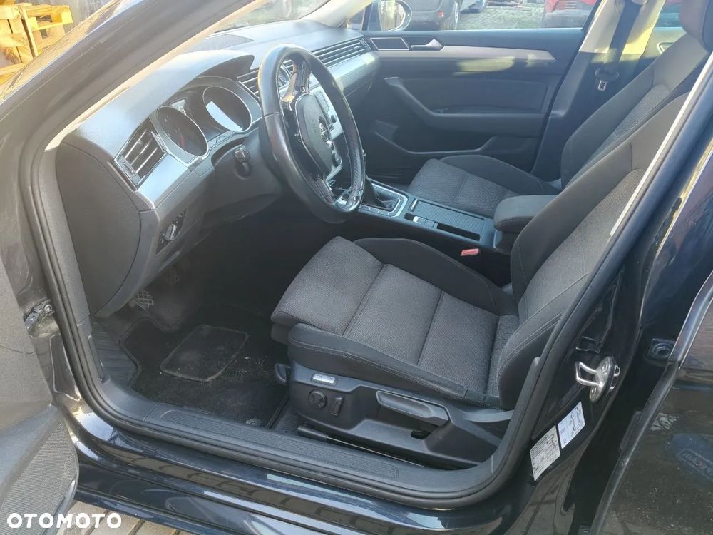 Volkswagen Passat 2.0 TDI BMT Comfortline - 9