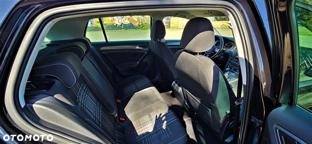 Volkswagen Golf 1.6 TDI BlueMotion Technology DSG Lounge - 14
