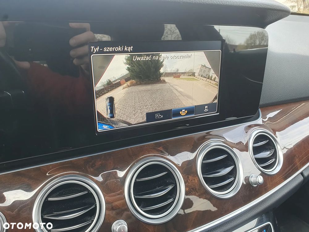 Mercedes-Benz Klasa E 220 d Business Edition 9G-TRONIC - 20