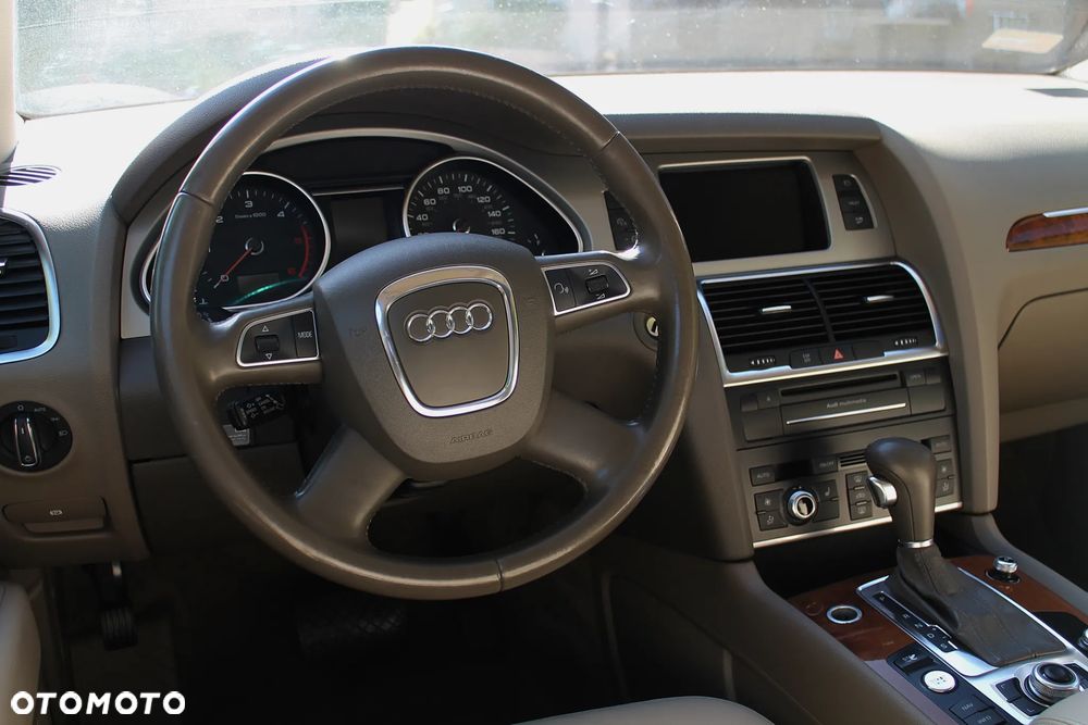 Audi Q7 3.0 TDI Quattro Tiptronic - 17