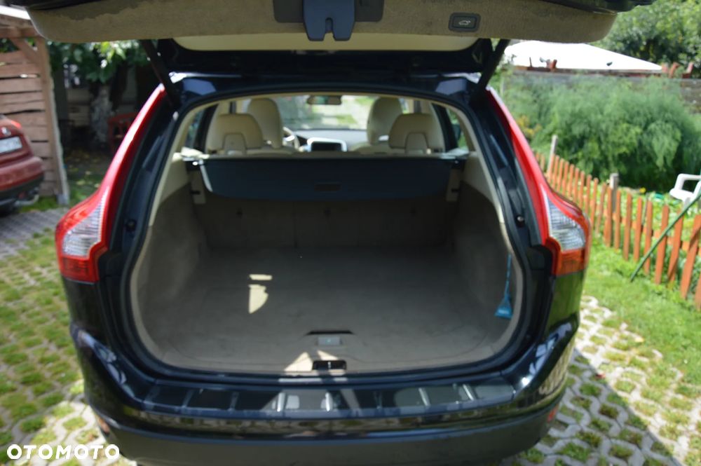 Volvo XC 60 DRIVe R Design - 5