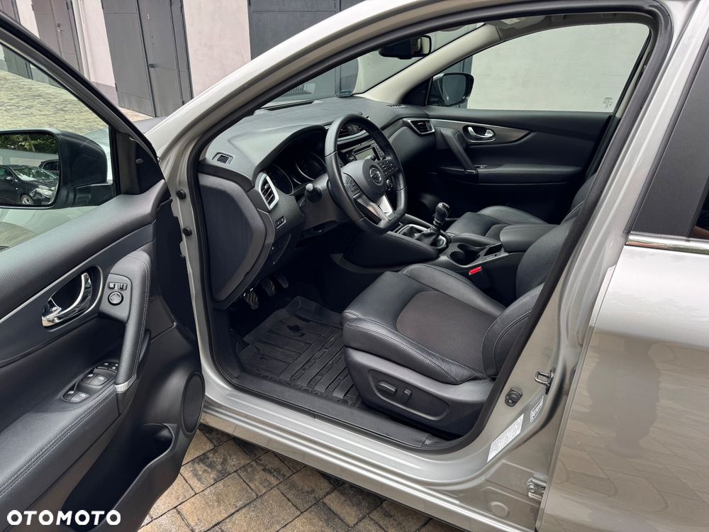 Nissan Qashqai 1.3 DIG-T Tekna - 18